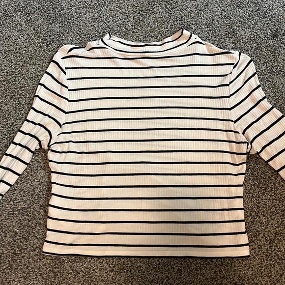 stripped long sleeve - Picture 1 of 1